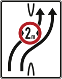 Verkehrszeichen 505-21 StVO, Überleitungstafel ohne Gegenverkehr, zweistreifig nach rechts
