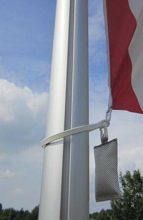 Flaggengewicht (Gewichtssäckchen) ′Bolsa′, Gewicht 400 oder 700 g - Anwendungsbeispiel: