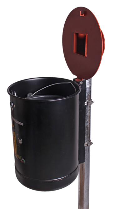 Modellbeispiel: Batteriesammler mit geöffnetem Deckel