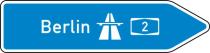 Verkehrszeichen 430-20 StVO, Pfeilwegweiser zur Autobahn, rechtsweisend, Höhe 350 mm, einseitig, Schrifthöhe 105 mm, einzeilig