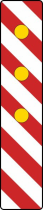Verkehrszeichen 605-23 StVO, Warnlichtbake, rechtsweisend (Aufstellung links)