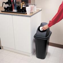 Anwendungsbeispiel: Platzierung des Papierkorbs -Square- Rubbermaid(Art. 12175-02)