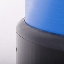 Detailansicht: mit Abdeckleiste f&uuml;r sauberen Abschluss an Ober- und Unterkante