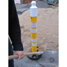 Anwendungsbeispiel: Kettenpfosten 5er-Set -Maxi Plus- PP, Höhe 1200 mm, Aufstelllänge 25 m, befüllbar mit Sand (Art. 40449)