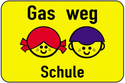 Kinderschild / Verkehrszeichen, Gas weg Schule, 500 x 750 oder 650 x 1000 mm