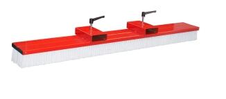 Modellbeispiel: Gabelstapler-Kehrbesen -Typ SKB-O-, ohne seitliche Verstellmöglichkeit, in RAL 3000 