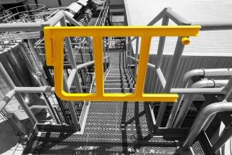 Sicherheitstür 'Bounce 2.0', selbstschließend, aus Kunststoff