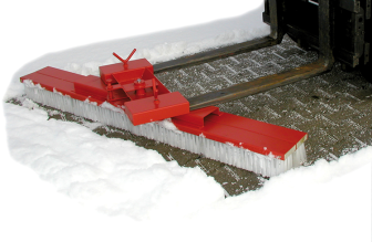 Anwendungsbeispiel: Gabelstapler-Kehrbesen -Typ SKB 150- auch für Schnee geeignet (Art. 38946)