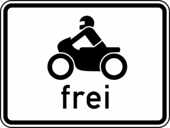 Verkehrszeichen 1022-12 StVO, Krafträder, auch mit Beiwagen, Kleinkrafträder und Mofas frei