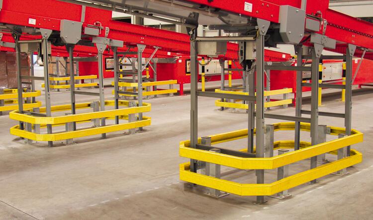 Anwendungsbeispiel: Eckplanken, gelb und Standpfosten, verzinkt