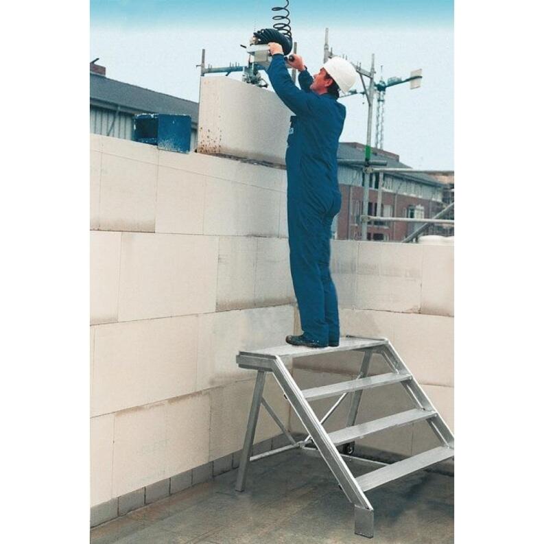 MÜBA Maurertreppe, Aluminium, Tritthöhe 0,23m, z.B. für Arbeiten mit Blocksteinen, bis 2,50m