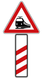 Verkehrszeichen 156-10 StVO, Bahnübergang mit dreistreifiger Bake (Aufstellung rechts)